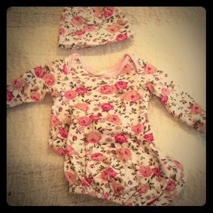 Matching floral set for baby girl NWOT